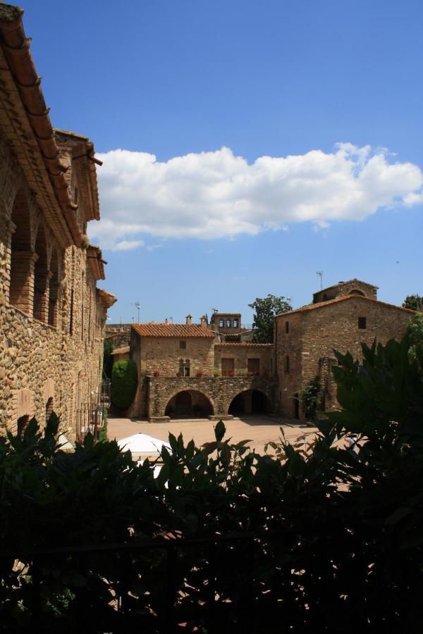 فندق El Palauet De Monells - Adults Only المظهر الخارجي الصورة